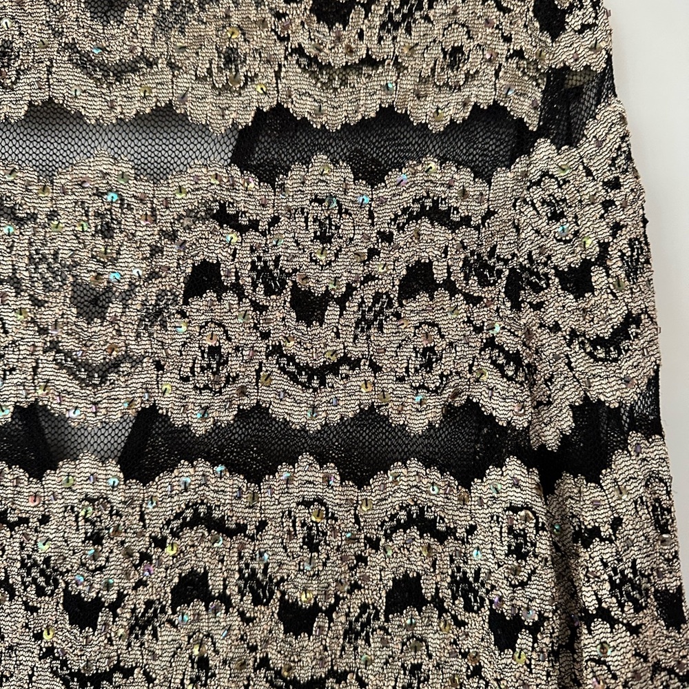 JS Boutique - Picture 4 of 5